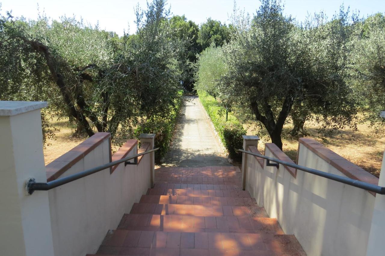 San Giuseppe Casa Per Ferie Hotel Quercianella Bagian luar foto