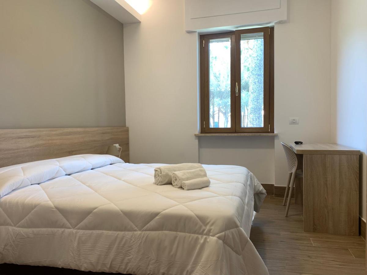 San Giuseppe Casa Per Ferie Hotel Quercianella Bagian luar foto