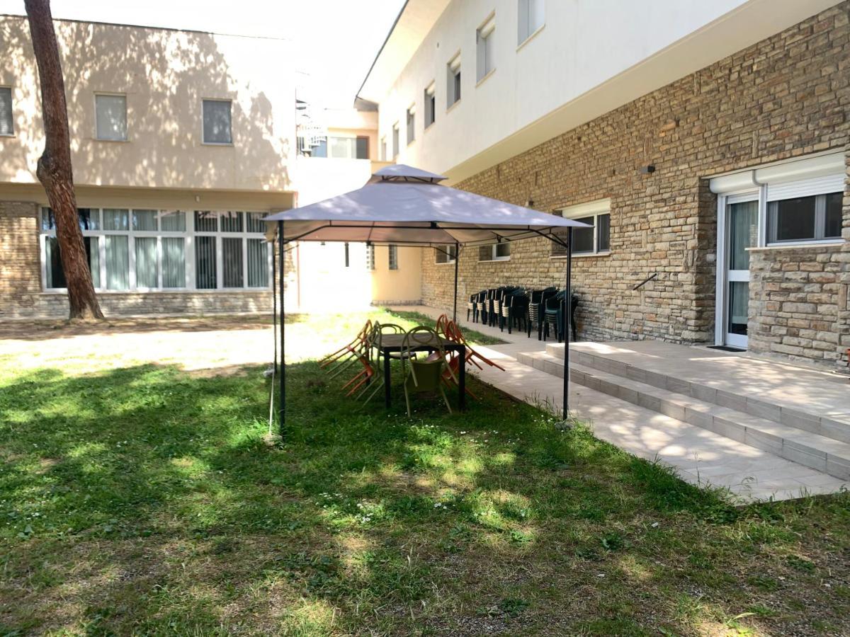 San Giuseppe Casa Per Ferie Hotel Quercianella Bagian luar foto