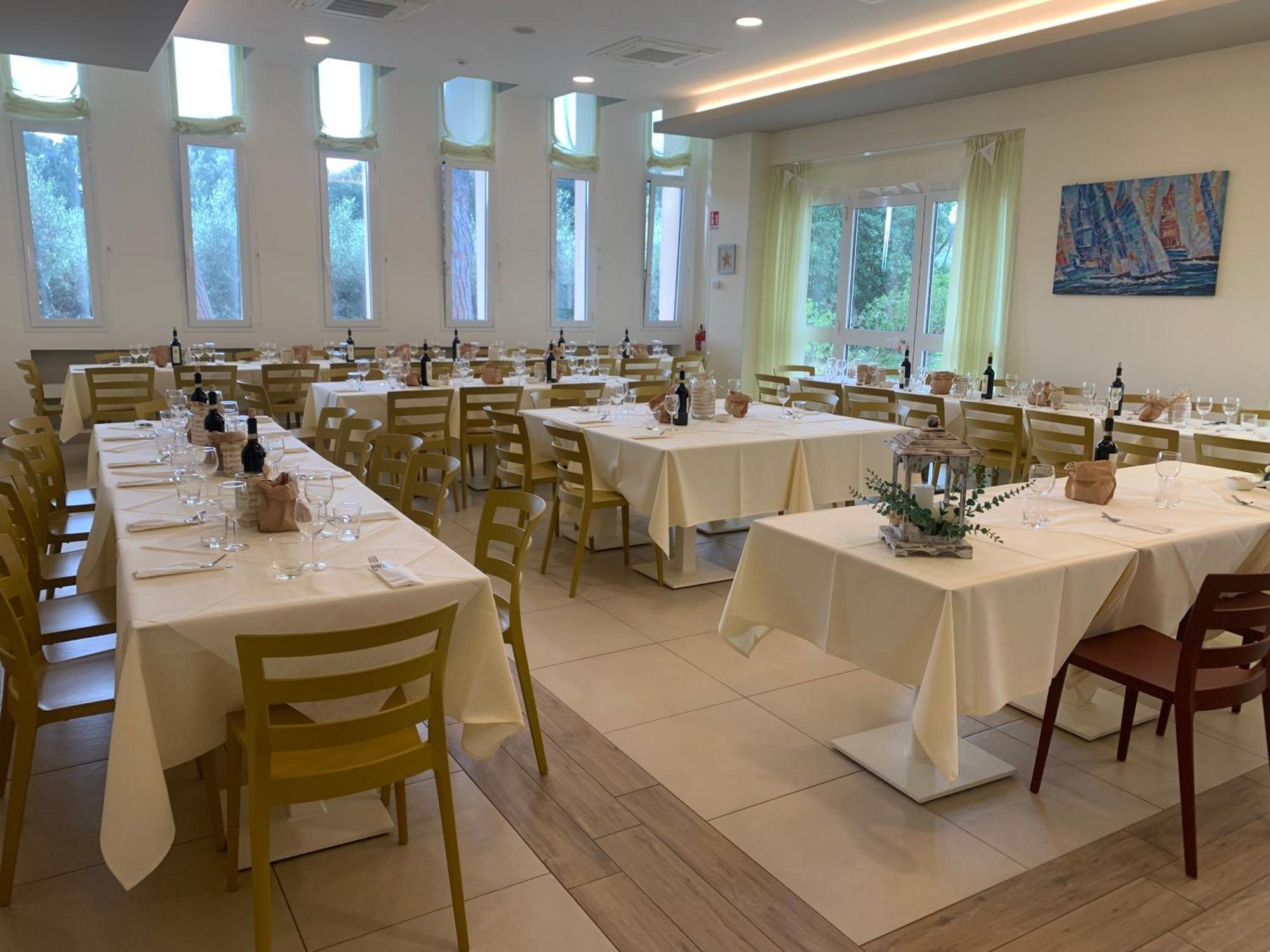 San Giuseppe Casa Per Ferie Hotel Quercianella Bagian luar foto